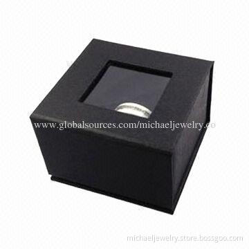 Boxes with special paper and open window, suitable for ring packing